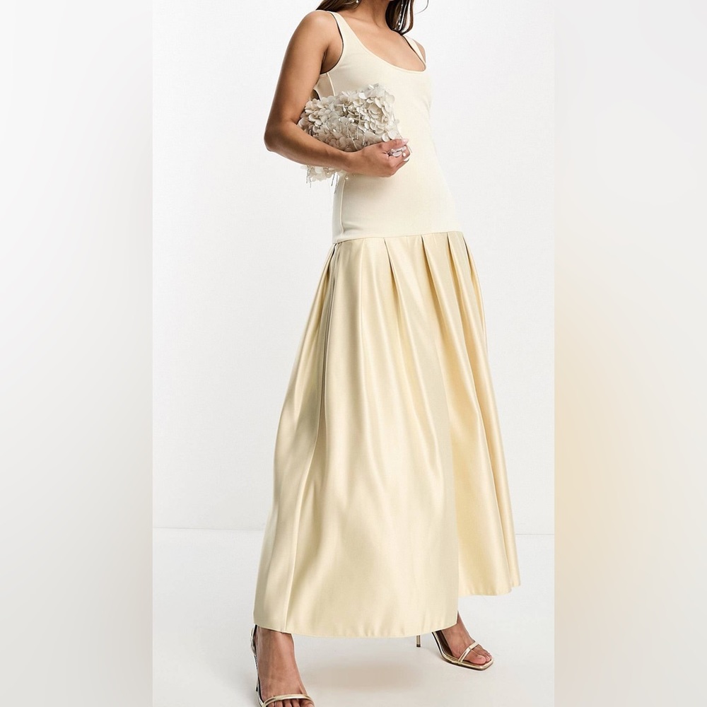 Worn once. ASOS DESIGN Scoop next drop waist